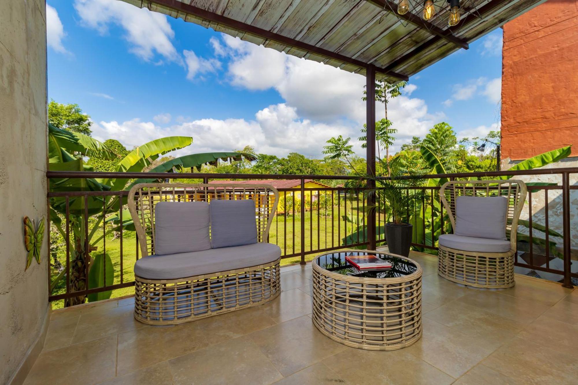 Nq Hotel Orinoquia Granja Campo Alegre Ngoại thất bức ảnh